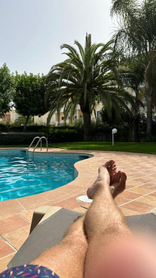 Amazing 2 Bedroom Apartment Near Beach With Pool Lagos Bagian luar foto