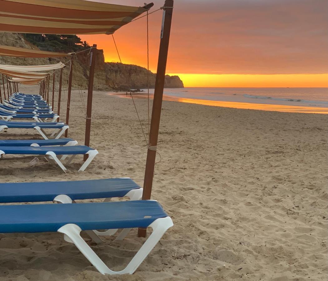 Amazing 2 Bedroom Apartment Near Beach With Pool Lagos Bagian luar foto
