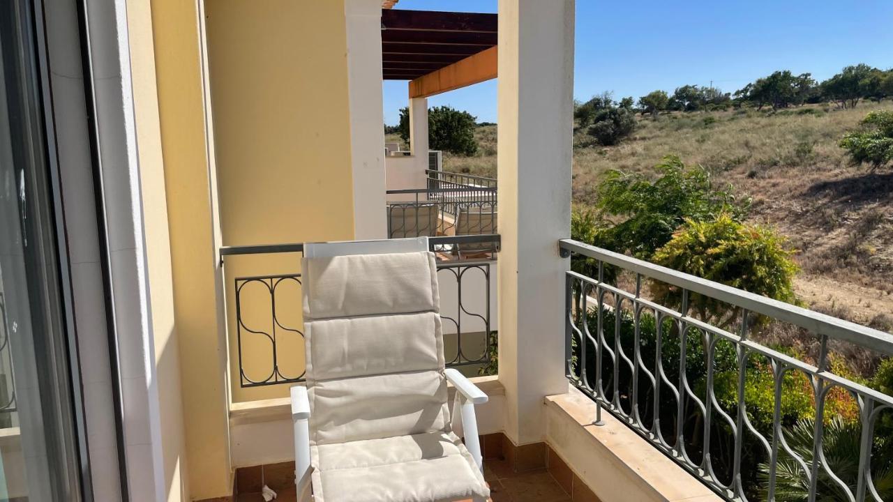 Amazing 2 Bedroom Apartment Near Beach With Pool Lagos Bagian luar foto